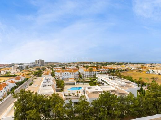 Luxury Apartment for sale in Lagos, 606 000 €, Photo 2