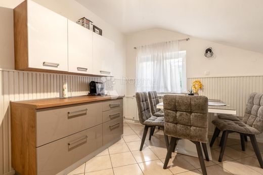 Luxury Apartment for sale in Opatija, 812 000 €, Photo 5