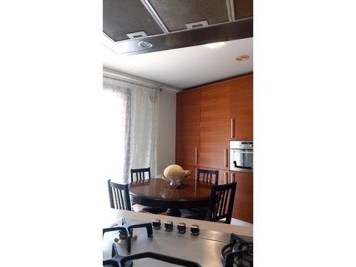 Luxury Apartment for sale in Odivelas, 585 000 €, Photo 6