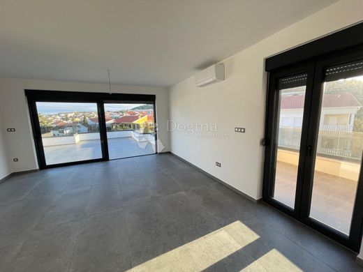 Appartement de luxe à vendre à Murter, 575 000 €, Photo 2