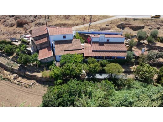 Luxury House for sale in Borba, 420 000 €, Photo 2