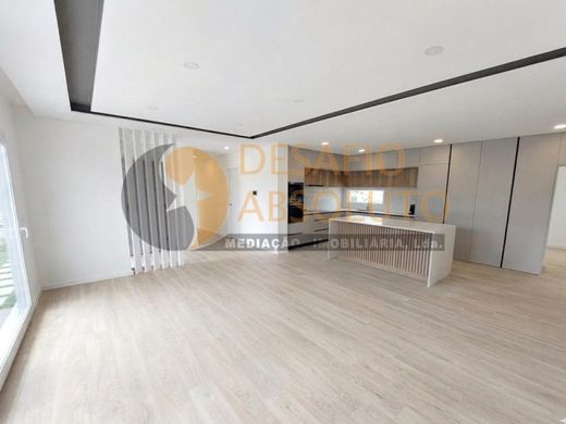 Luxury House for sale in Seixal, 550 000 €, Photo 2