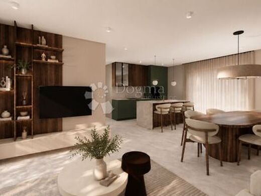 Maison de luxe à vendre à Novigrad, 450 000 €, Photo 3