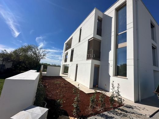 Appartement de luxe à vendre à Novigrad, 0 €, Photo 3