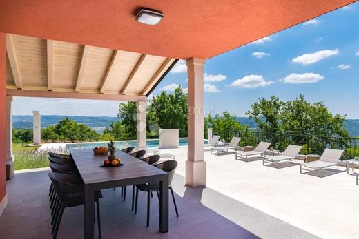 Maison de luxe à vendre à Motovun, 1 400 000 €, Photo 3