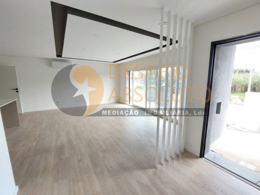 Luxury House for sale in Seixal, 550 000 €, Photo 3