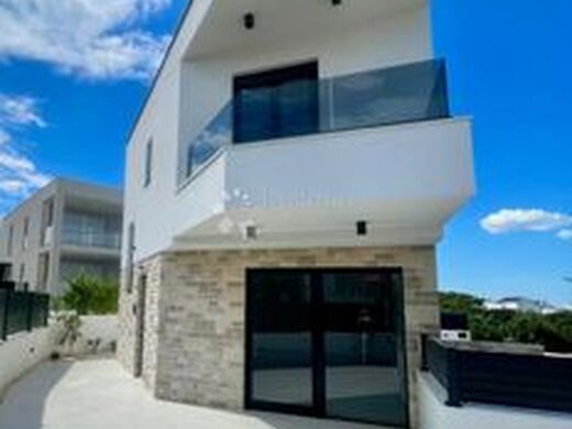 Luxury House for sale in Murter, 599 000 €, Photo 4