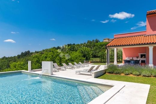 Maison de luxe à vendre à Motovun, 1 400 000 €, Photo 4