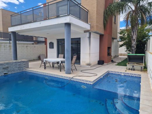 Luxury House for sale in La Pobla de Vallbona, 490 000 €, Photo 6