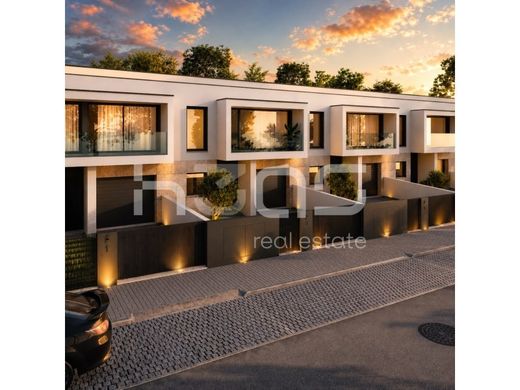 Maison de luxe à vendre à Vila Nova de Famalicão, 445 000 €, Photo 6