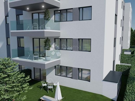 Appartement de luxe à vendre à Makarska, 403 810 €, Photo 2