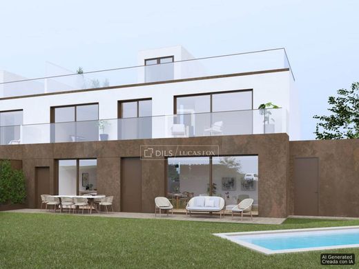 Maison de luxe à vendre à Bordones, 1 000 000 €, Photo 2