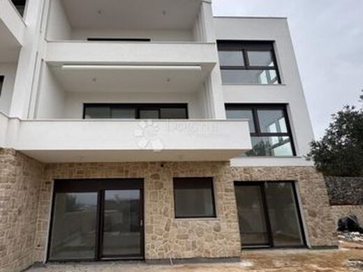 Luxury Apartment for sale in Krk, 990 000 €, Photo 2
