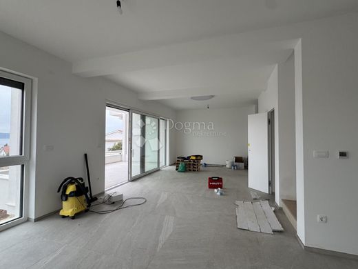 Luxury Apartment for sale in Krk, 990 000 €, Photo 3