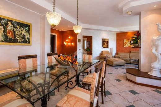 Appartement de luxe à vendre à Como, 595 000 €, Photo 4