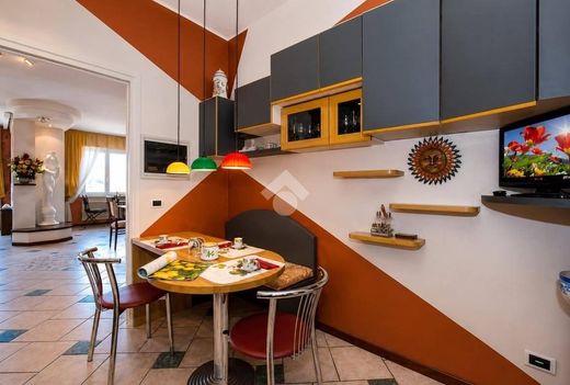 Appartement de luxe à vendre à Como, 595 000 €, Photo 6