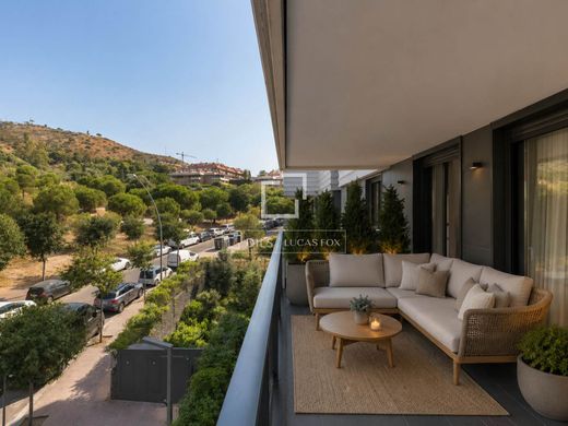 Luxury Apartment for sale in Esplugues de Llobregat, 800 000 €, Photo 1