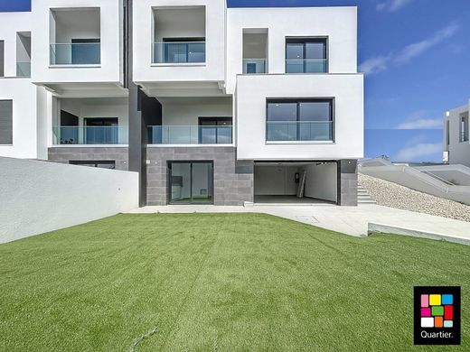 Luxury House for sale in Seixal, 795 000 €, Photo 1