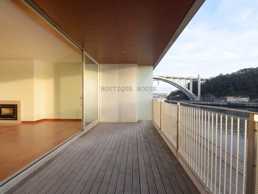 Appartement de luxe à vendre à Porto, 1 480 000 €, Photo 1