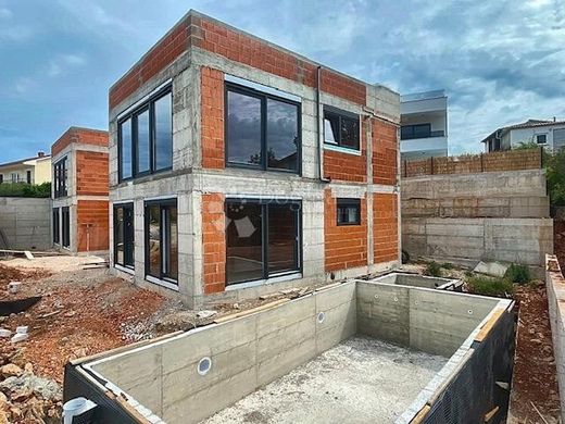 Maison de luxe à vendre à Krk, 600 000 €, Photo 2