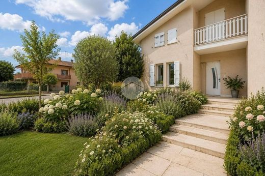 Maison de luxe à vendre à Cesenatico, 1 050 000 €, Photo 2