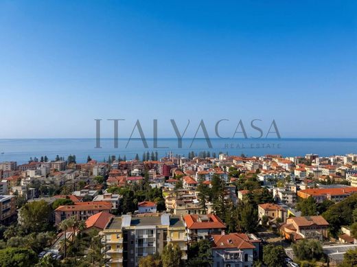 Luxury Apartment for sale in Bordighera, 1 200 000 €, Photo 4