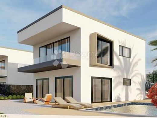 Maison de luxe à vendre à Krk, 600 000 €, Photo 6