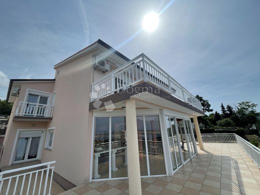 Luxury House for sale in Crikvenica, 990 000 €, Photo 2