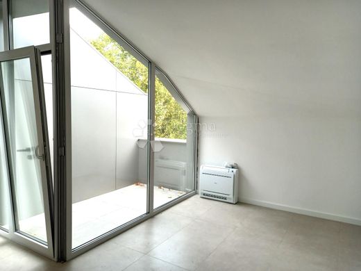 Appartement de luxe à vendre à Crikvenica, 517 050 €, Photo 2