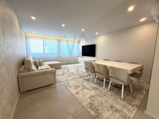 Maison de luxe à vendre à Póvoa de Varzim, 518 000 €, Photo 2
