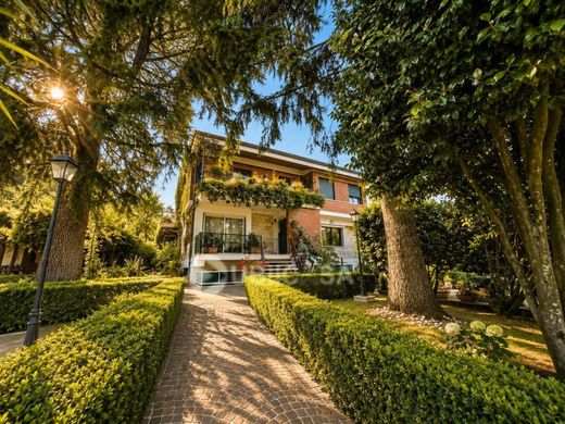 Luxury House for sale in Velletri, 530 000 €, Photo 2