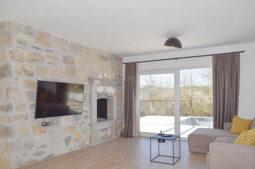 Maison de luxe à vendre à Cerovlje, 480 000 €, Photo 3