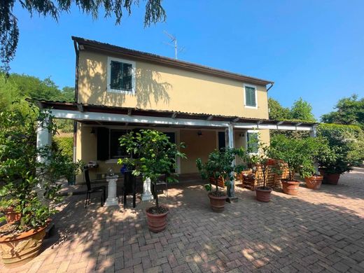 Maison de luxe à vendre à Pistoia, 540 000 €, Photo 4
