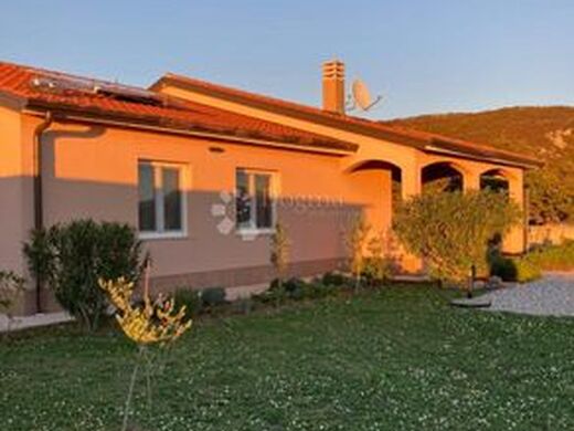 Maison de luxe à vendre à Buzet, 490 000 €, Photo 4
