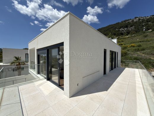 Maison de luxe à vendre à Bol, 1 450 000 €, Photo 4