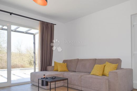 Maison de luxe à vendre à Cerovlje, 480 000 €, Photo 5
