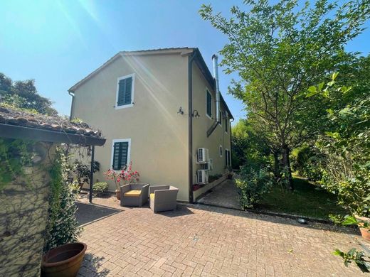 Maison de luxe à vendre à Pistoia, 540 000 €, Photo 6