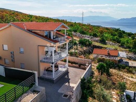 Luxury House for sale in Crikvenica, 950 000 €, Photo 6