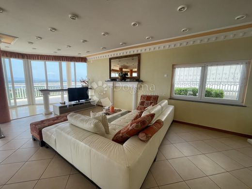 Luxury House for sale in Crikvenica, 990 000 €, Photo 7