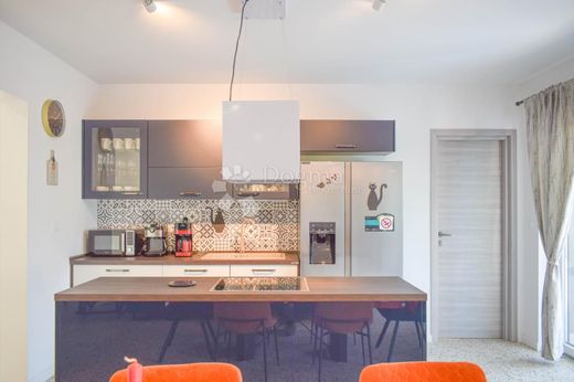 Maison de luxe à vendre à Buzet, 415 000 €, Photo 7