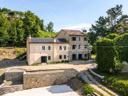 Luxury House for sale in Tarzo, 700 000 €, Photo 1