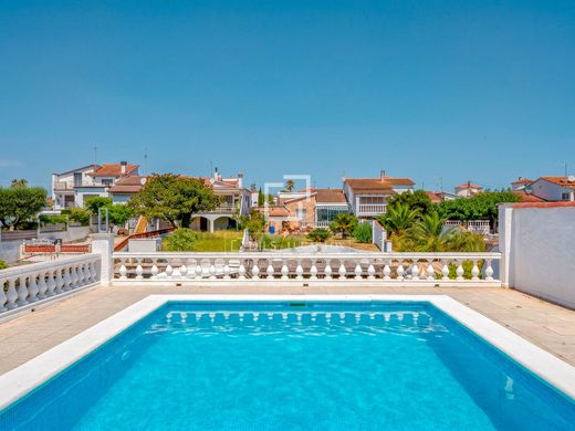 Maison de luxe à vendre à Empuriabrava, 975 000 €, Photo 2