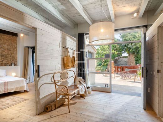 Maison de luxe à vendre à Orriols, 565 000 €, Photo 3