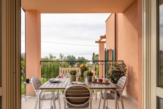 Luxury Apartment for sale in Borgio, 430 000 €, Photo 6