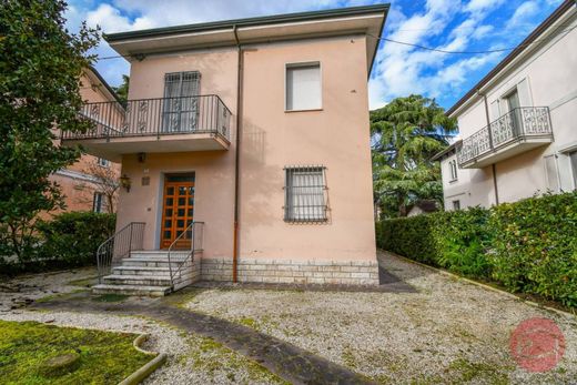 Luxury House for sale in Cesena, 850 000 €, Photo 1