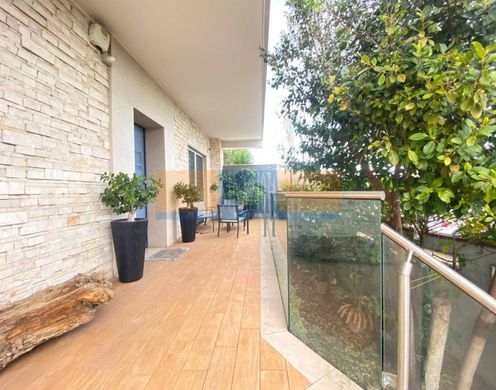 Maison de luxe à vendre à Modugno, 850 000 €, Photo 3