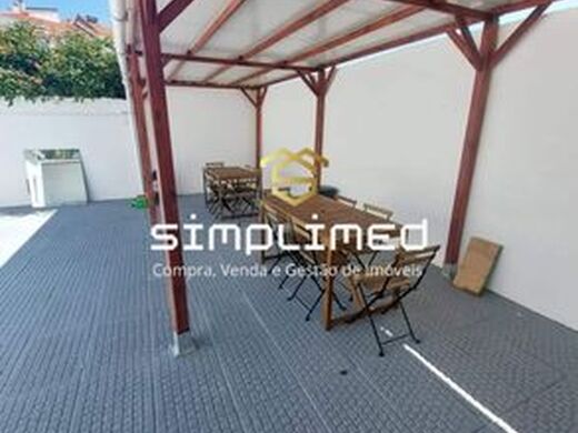 Maison de luxe à vendre à Lisbon, 555 000 €, Photo 3
