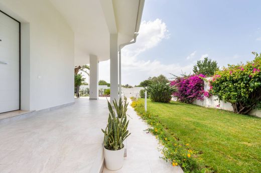 Luxury House for sale in Quartu Sant Elena, 659 000 €, Photo 3