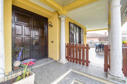 Maison de luxe à vendre à Olgiate Comasco, 880 000 €, Photo 3