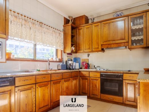 Luxury House for sale in Santa Maria Da Feira, 490 000 €, Photo 3